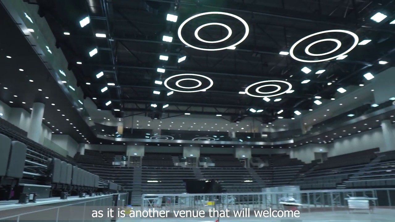 New experiences in a multifunctional center O2 universum