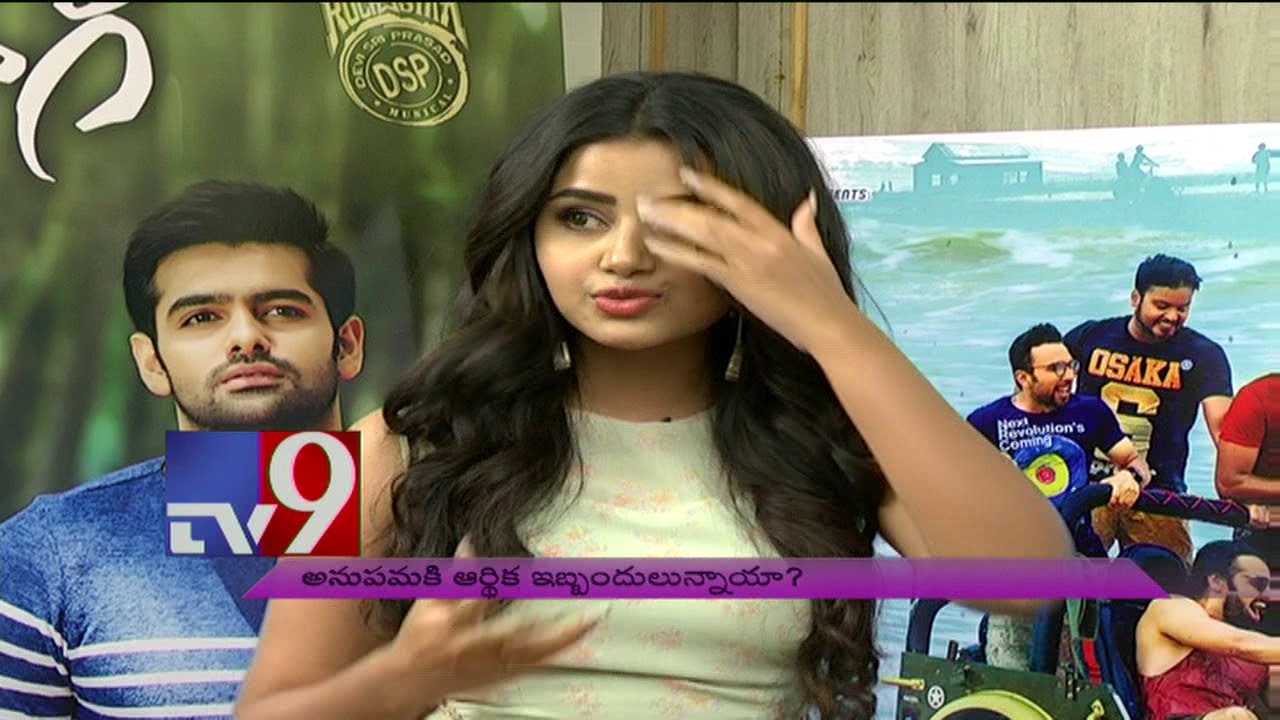Anupama Parameswaran sings VOZ's 'Life Is a rainbow' song - TV9