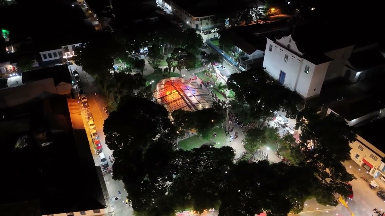 Sobrevoando Conservatória com o DJI mini 4  PRO.