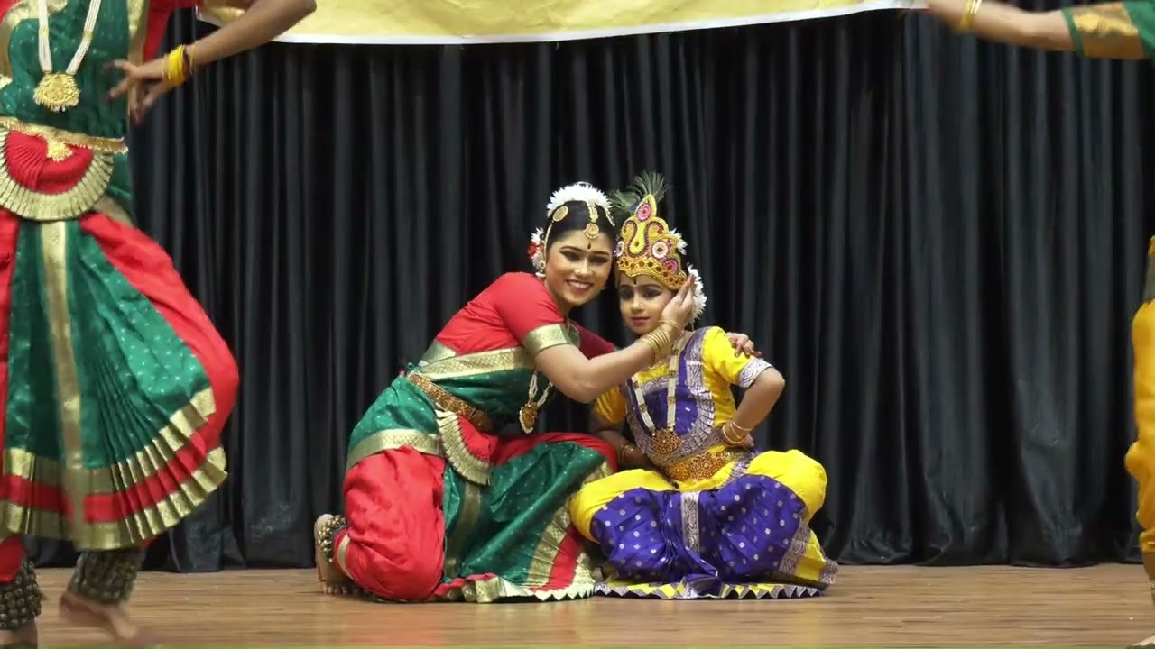 Guruvayoor Performance by Karthika Natyalayam Students