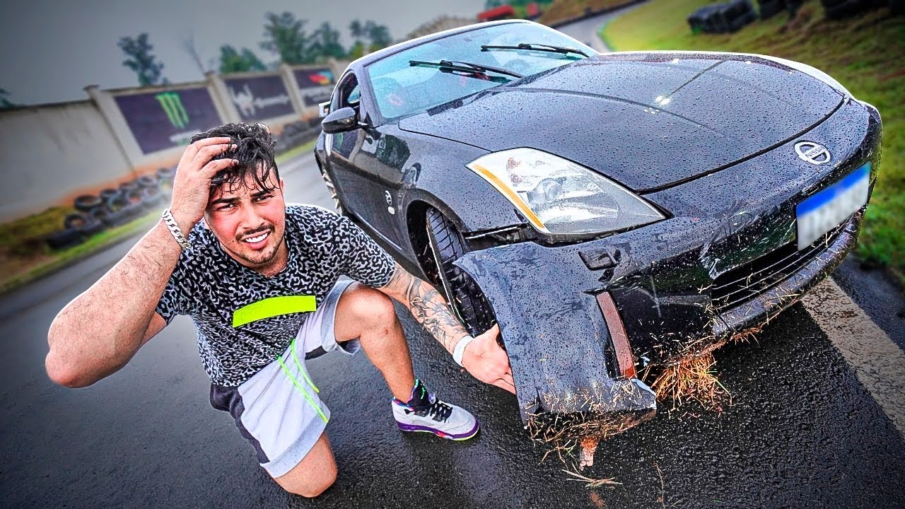 INFELIZMENTE BATI MEU 350z FAZENDO DRIFT !! *quebrou o pára-choque*