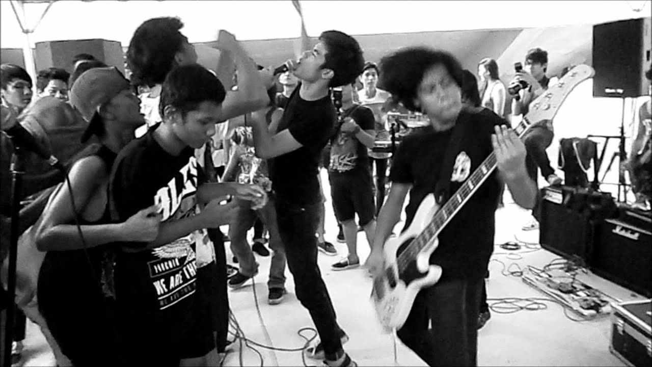 The Padangs - Waste No time & No Mercy ( Putrajaya )