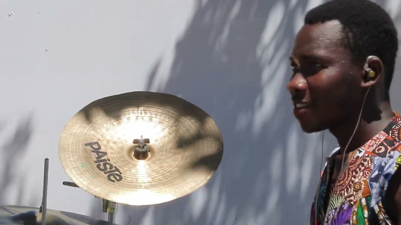 Matola Afro Groove_Ntumbunuko_live_perfomance