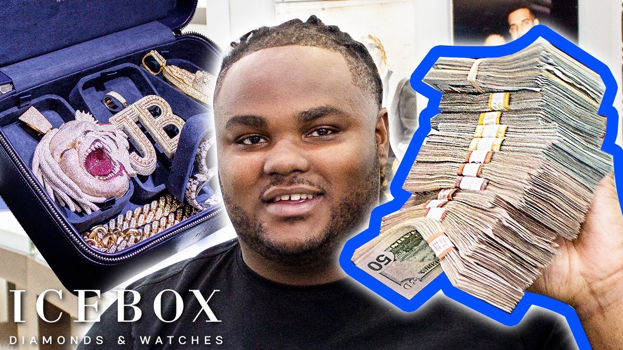 Tee Grizzley Cops New Jewelry For The Grizzley Gang