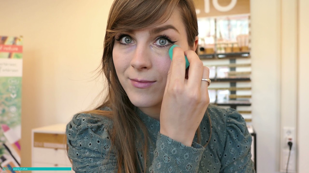 Zao Compact foundation sticks en liquid concealers