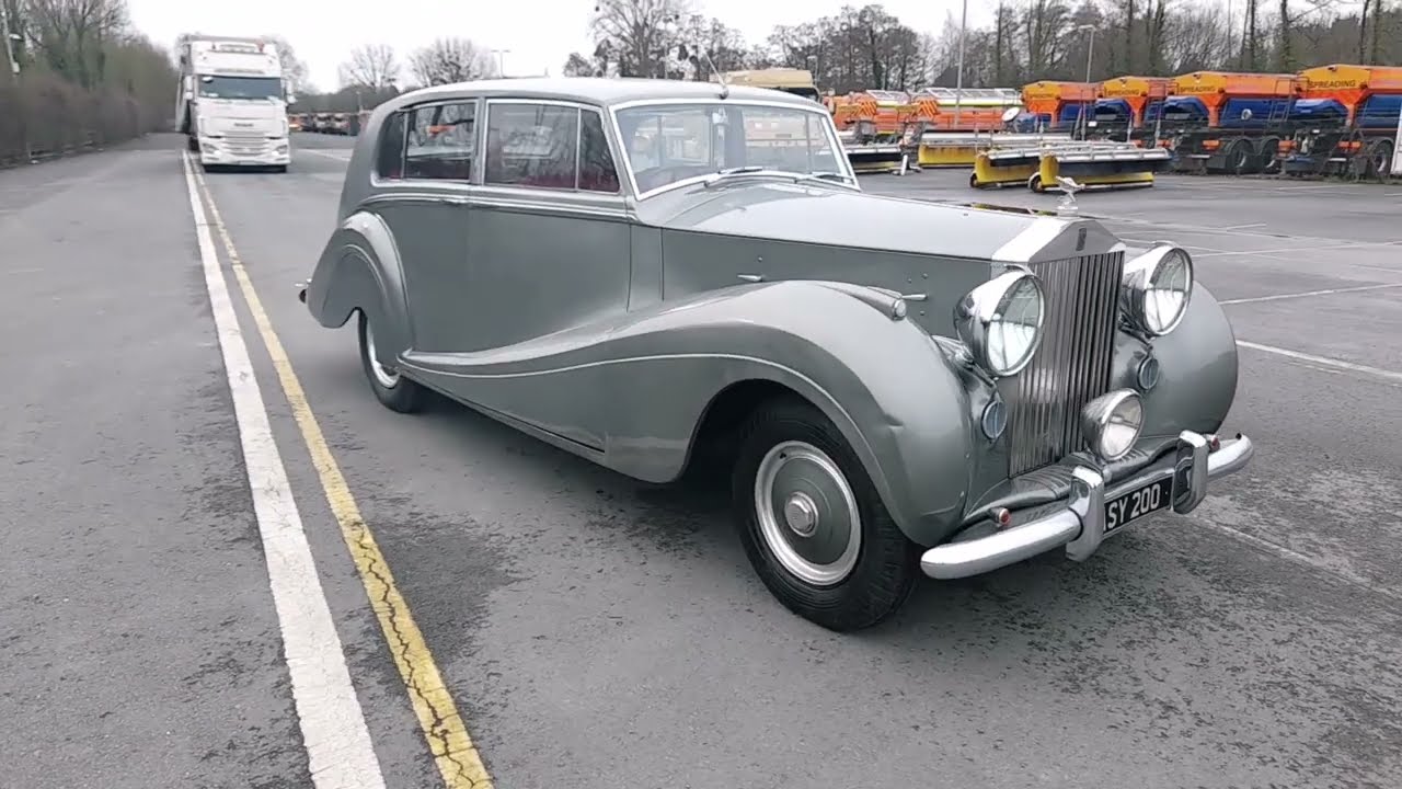 Lot 67  - 1952 Rolls-Royce Silver Wraith Mulliner Limousine