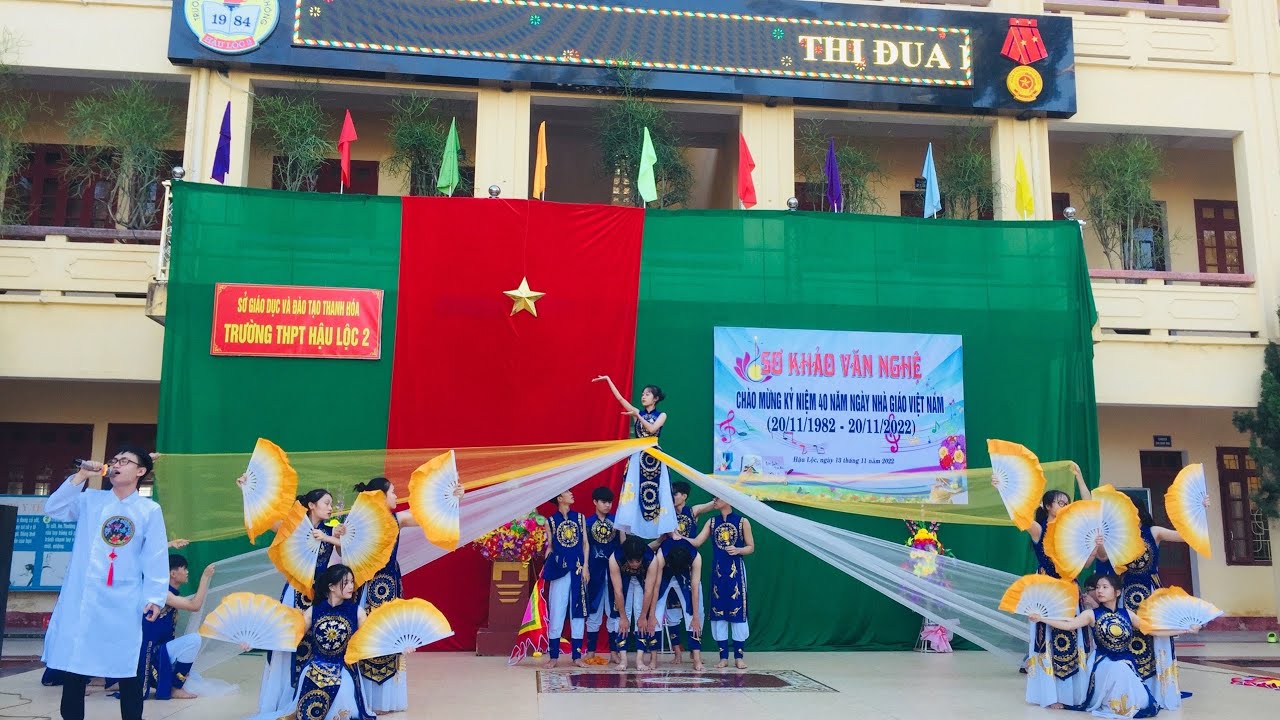 Múa Hào Khí Việt Nam - Dòng Máu Lạc Hồng 12A1-THPT Hậu Lộc 2