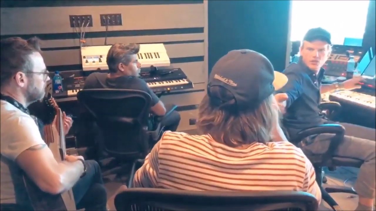 Avicii - ID (Bad Reputation?) (Studio Session / Making of)