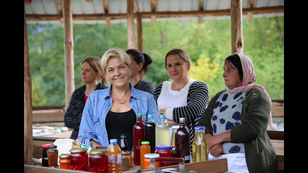 Improving the management of the protected areas_Women pickers from Mavrovo-Rostuse