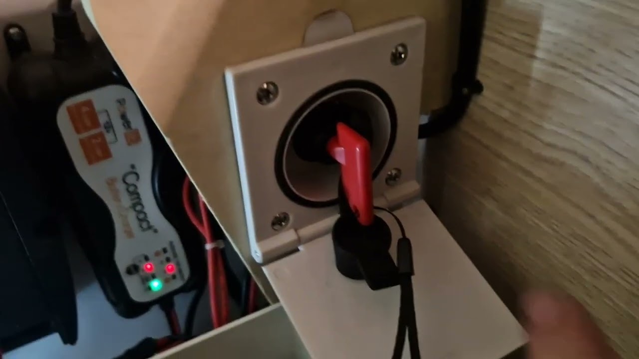 emparejar mando del mover a la centralita o patas eléctricas las dos en un mando