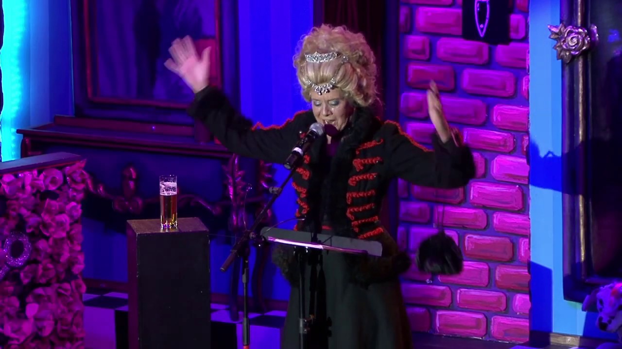 Dada Stievermann als Marika Rökk in der Bütt (Röschen Situng 2019)