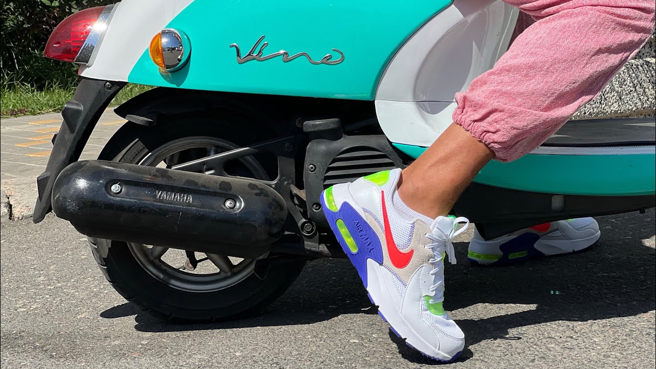 Одесса 25 августа 2022. Влог. Покатушки по городу. Забираем Nike Airmax. Спасаем кошку Сару.