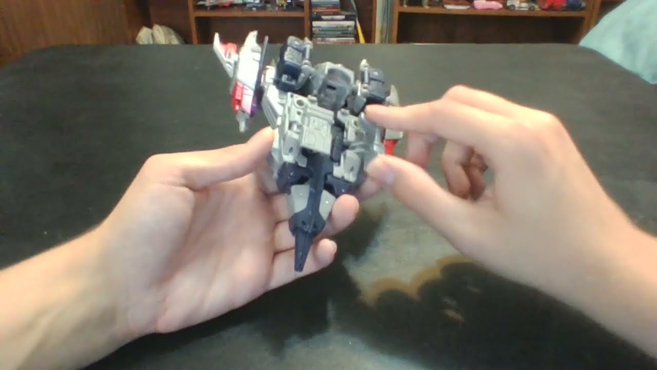 Transformers Legacy Cybertron Universe voyager class Starscream - Transforming Weekend.