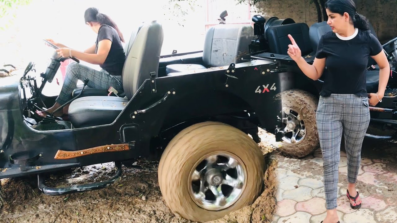 Jeep stuck in mud gone wrong | modify jeep exhausted sound in mud noisy @Punjabivlogg