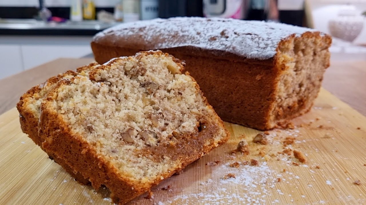 Con lo que encontré hice este rico QueQue Platano manjar nuez - Silvana Cocina