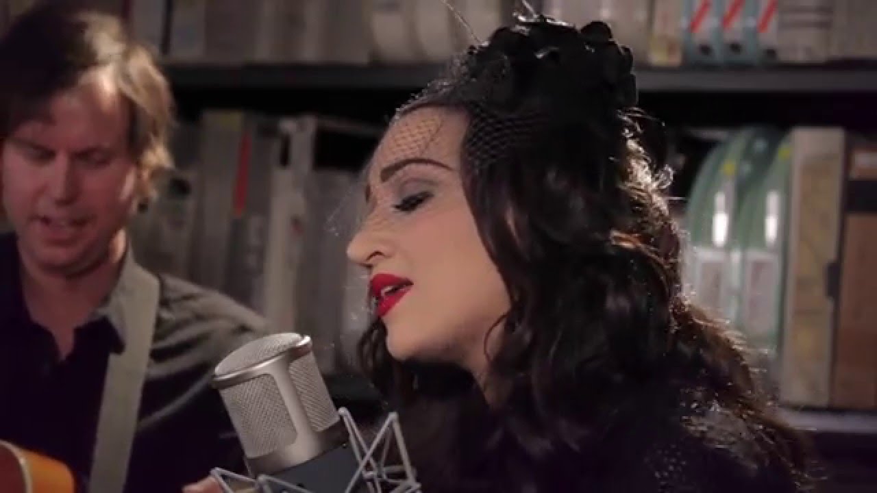 Lindi Ortega - I Ain't the Girl - 10/15/2015 - Paste Studios, New York, NY