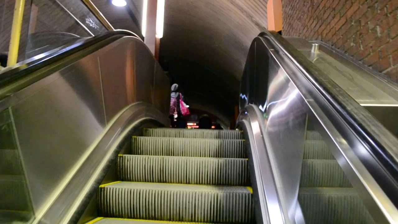 CNIM ESCALATORS / OLD CHANDELIERS - SNOWDON METRO STATION