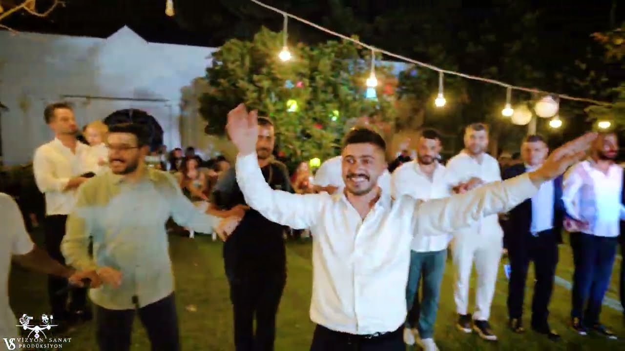 OKTAR AİLESİ(DERYA FEVZİ)ENES YILDIRIM' DAN EFSANE BİR YAN BAĞLAMA(AZAD DEVRİM VE EKİBİ-ŞERMİN HEJAN