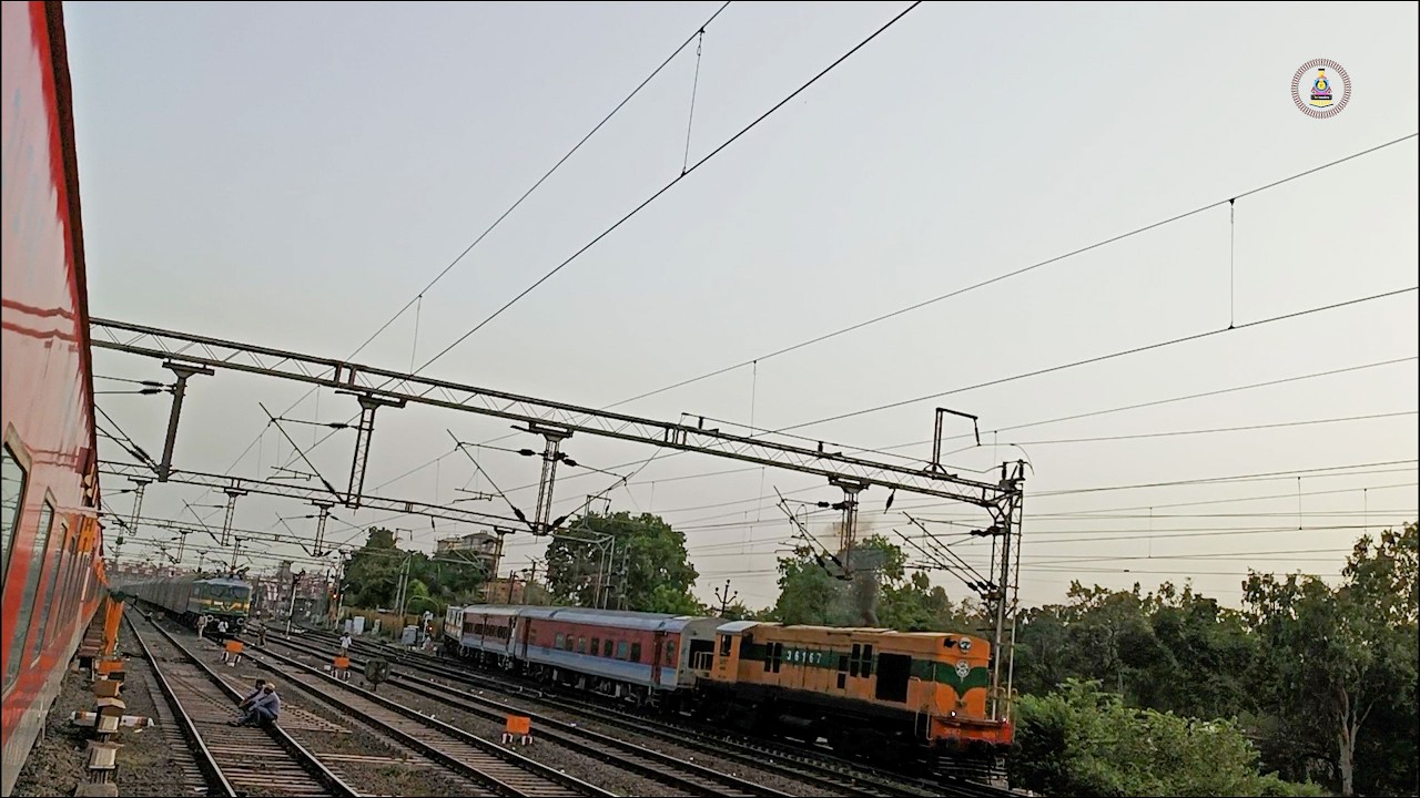 Karnataka Sampark Kranti Express | Full Journey Experience 🎥🚉