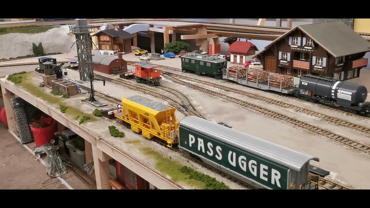 lgb innenanlage Rhb Bobo 1 und die Ge 2/4