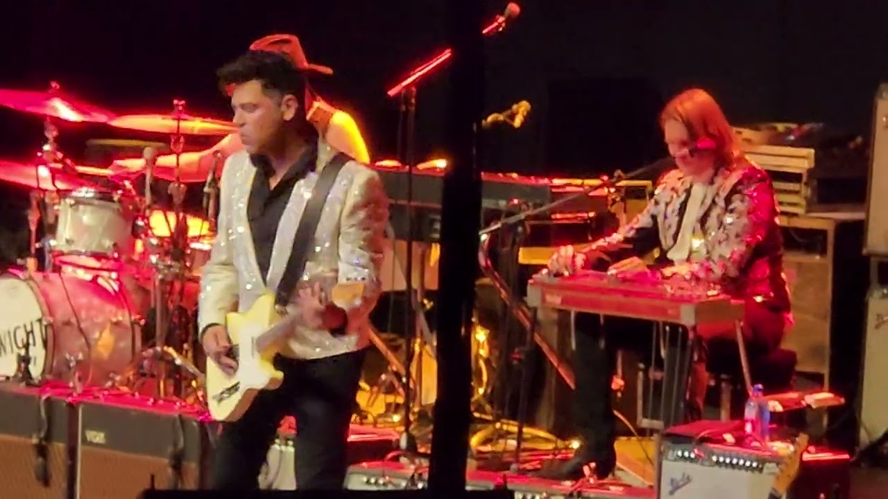 Dwight Yoakam - Whatta Ya Know About Love