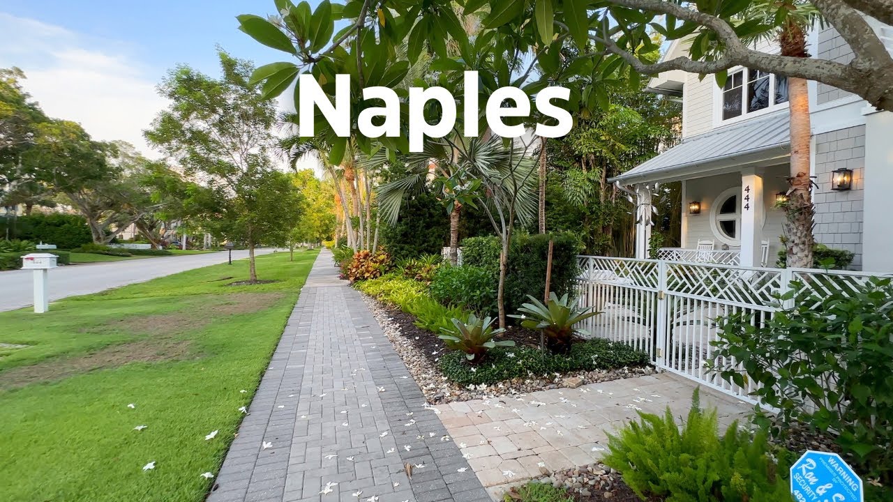 Walking around Naples, Florida