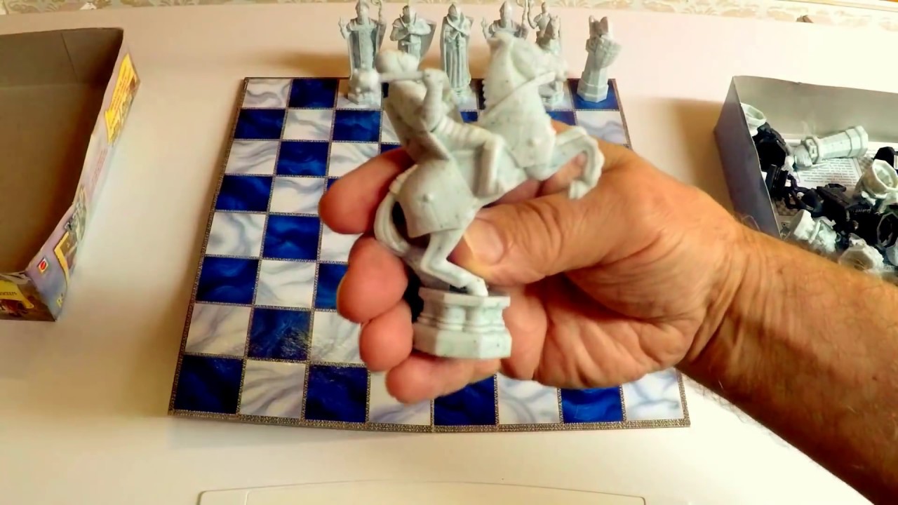 ASMR Harry Potter Jeux D'échec Démonstration Présentation Couleur Noir Blanc Damier