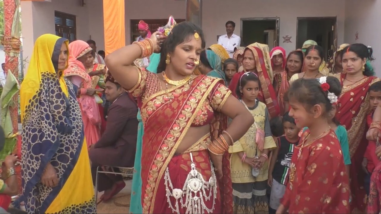 पाक गईल खेतवा मे धानवा माजा मरेला सजनवा { देहाती झूमर गीत } 