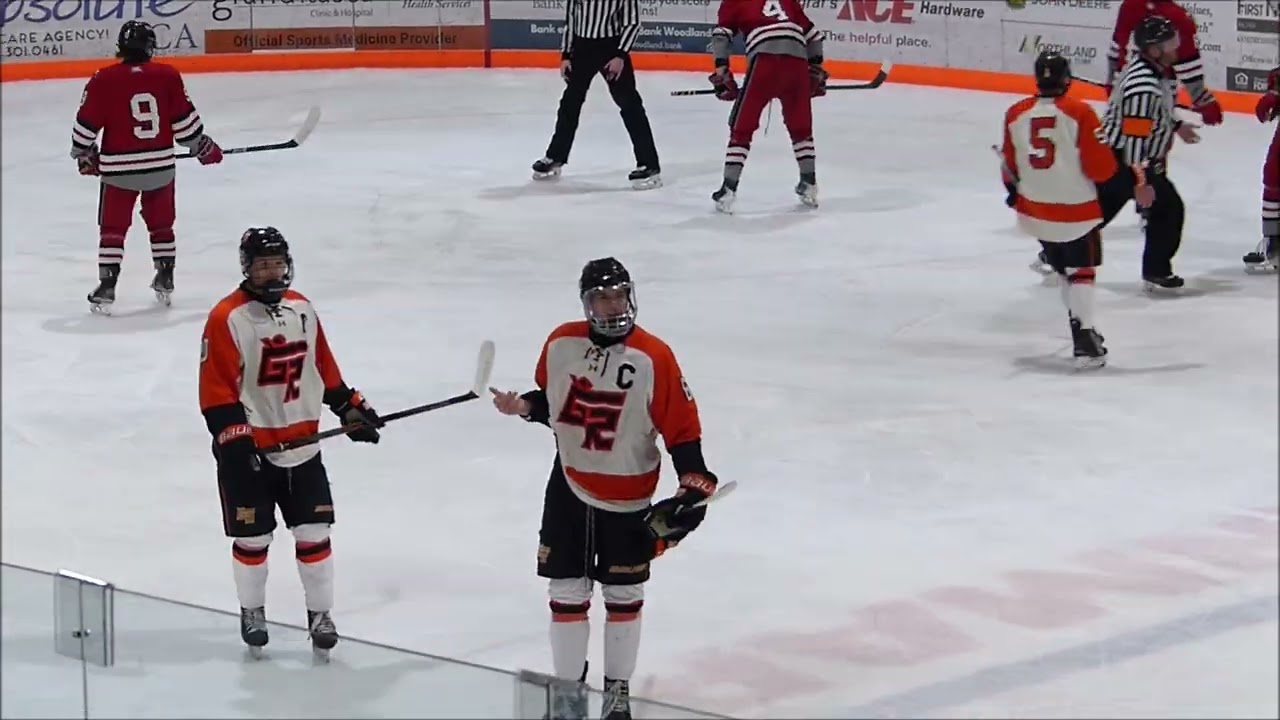 GRAND RAPIDS HOCKEY VS DULUTH EAST-JAN 2026-YANMAR ARENA GRAND RAPIDS MN-HIGH SCHOOL THUNDERHAWKS