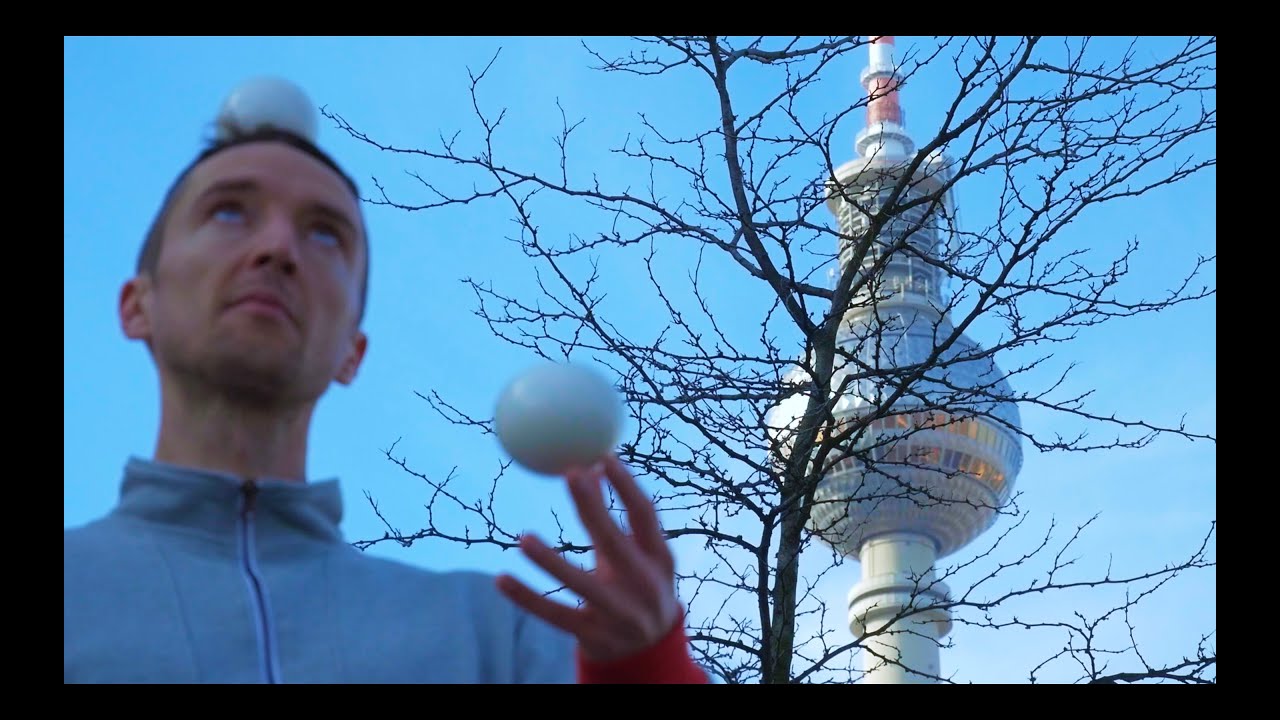 Liam Wilson // Juggling improvisation in Alexanderplatz // November 2021 // Video portrait