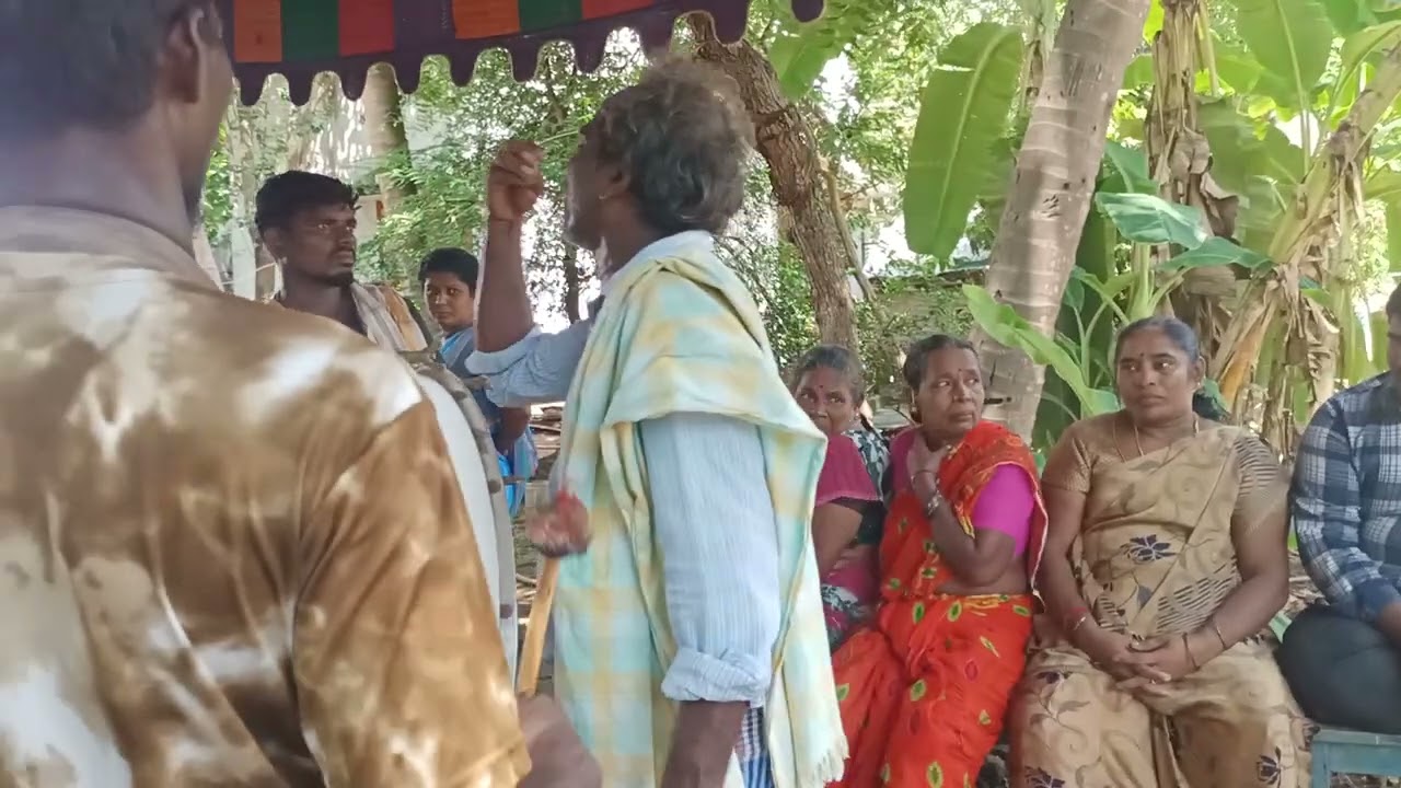 ஒருவர் இறந்த பின் அவரைப் பற்றி பாடும் ஒப்பாரி பாடல்
