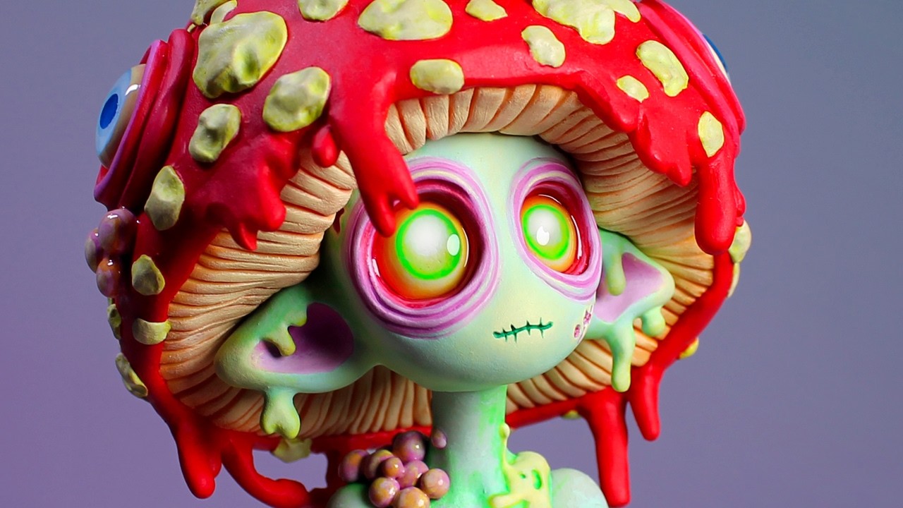 I made a CURSED MUSHROOM with too many eyes!