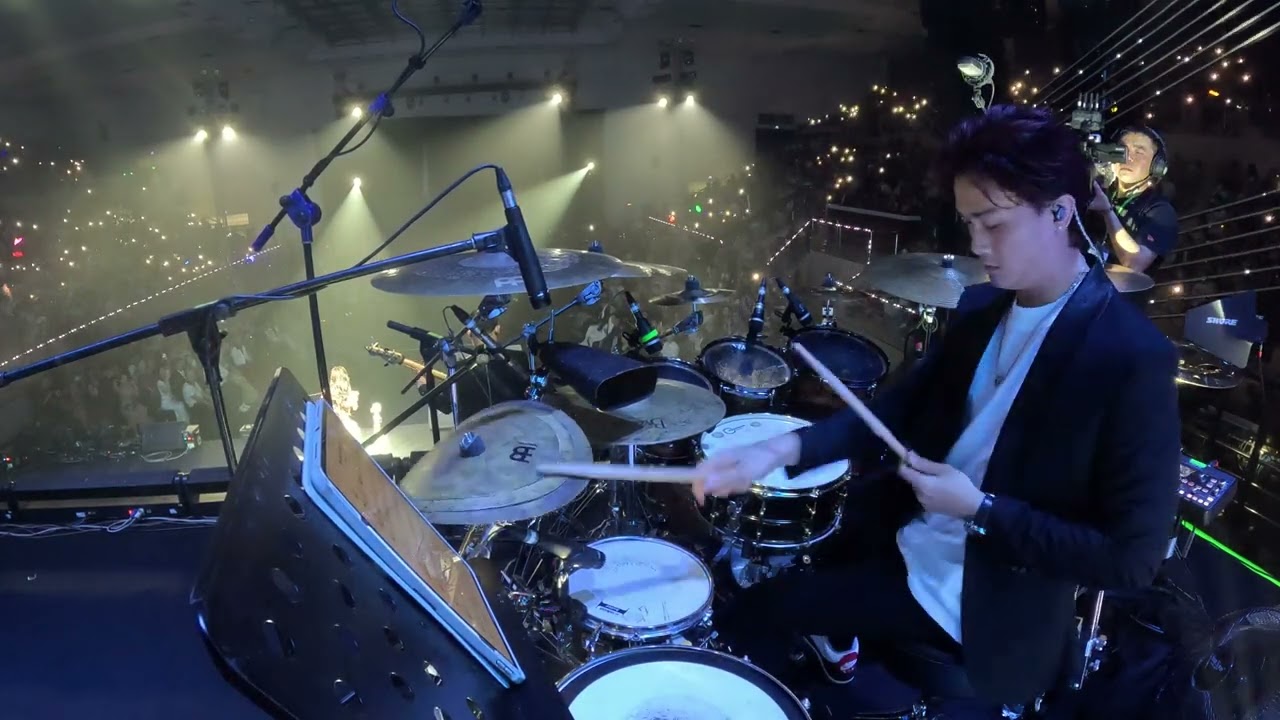 ĐI GIỮA TRỜI RỰC RỠ - NG&Ocirc; LAN HƯƠNG | Live at LSXMA 2024 - Nhat Hao #drumcam