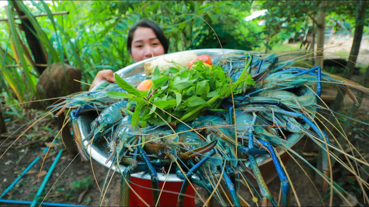 Cooking River Prawn Soup - Cooking With Sros
