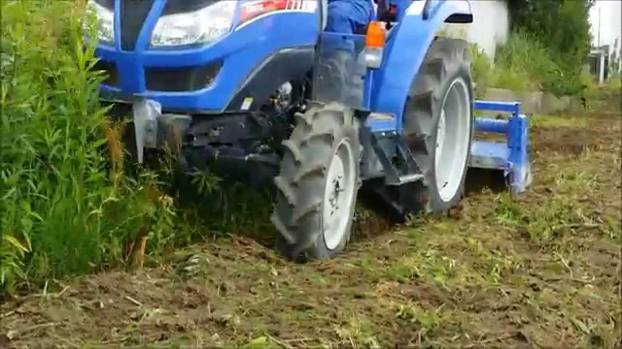 背の高い雑草を鋤込んだ