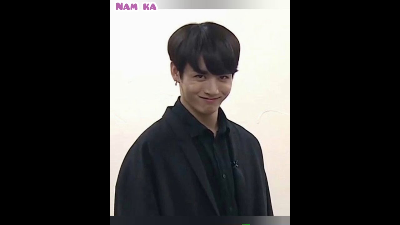 #BTS hindi crack/Bollywood crack 😂. Try not to laugh challenge 😜.