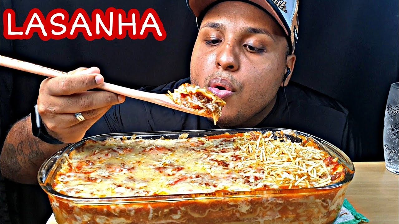 ASMR COMIDA LASANHA (MUKBANG) SONS DE MASTIGAÇÃO #LUCASASMR