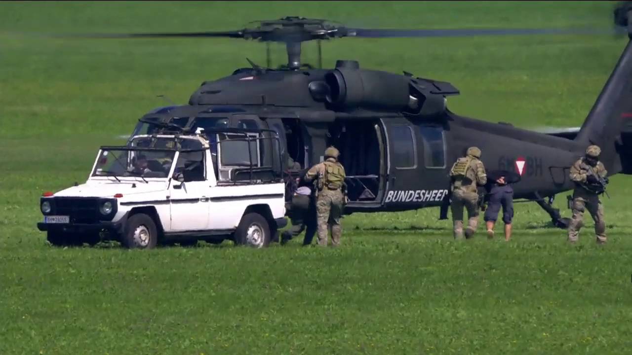 AIRPOWER16 - Gefechtsvorführung Bundesheer mit Jagdkommando und JgB 25