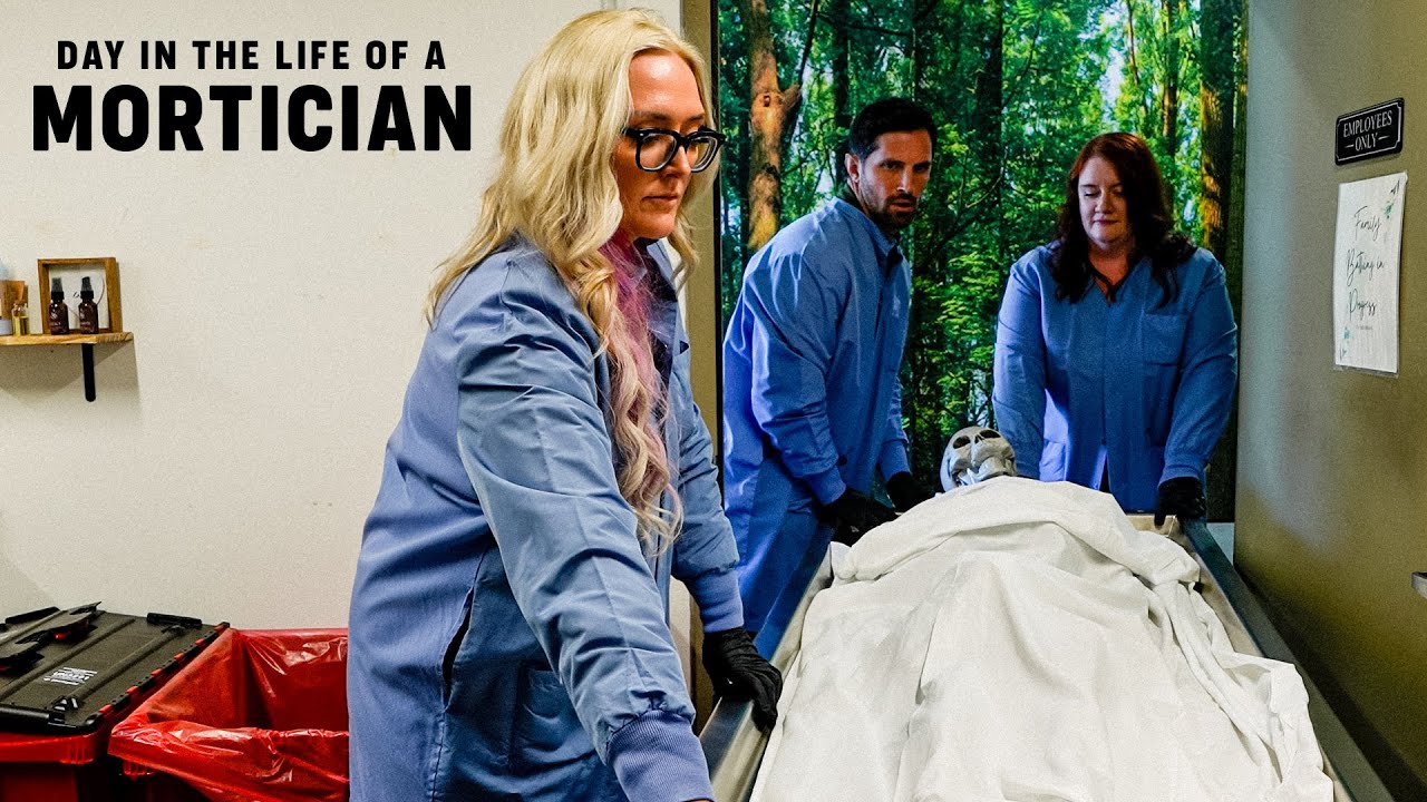 Day in the Life of a Mortician 💀 (ft. Lauren the Mortician)