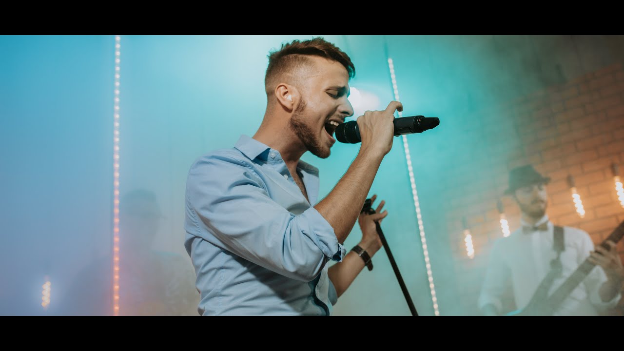 Feel - David Nicholas Hundza (Robbie Williams Cover) Live Session
