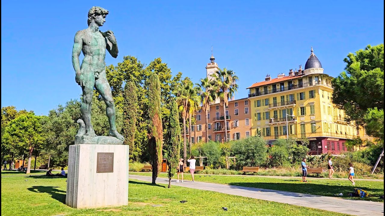 4K Ultra HD Nice, Promenade du Paillon, Parc de la Coulée Verte, Statue de David, Jean-Baptiste.  12
