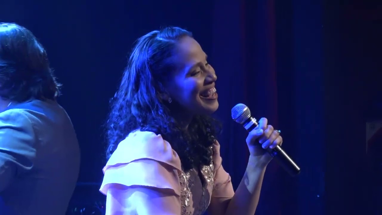 VEN ESPÌRITU SANTO / Silvia Mariella y Coro Magnificat / AGRADECIDA  #silviamariella  #oracion