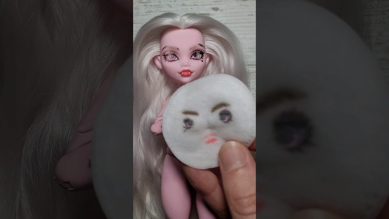 Making a cutest doll ever! 🍓 #monsterhigh #dolls #barbie #bjddolls #ooak #bjd #mattel