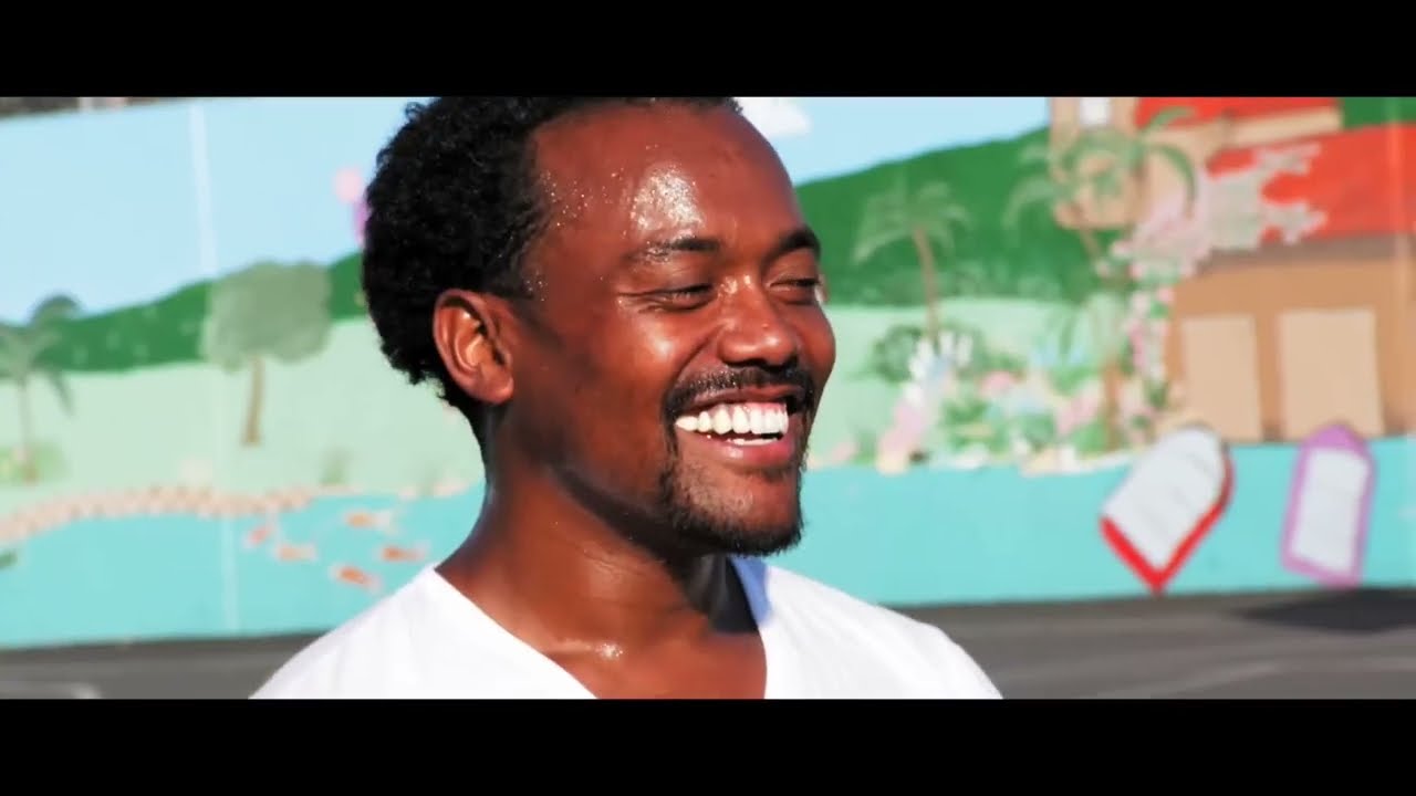 Apl.de.Ap - Mama Filipina (Official Music Video) HD