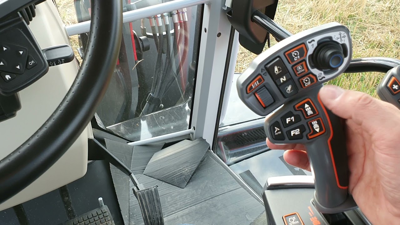 Naujieji Massey Ferguson FL frontaliniai krautuvai / new Intelligent Massey Ferguson front loader