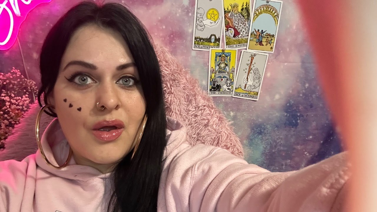 AQUARIUS SOMEONE IS STALKING AND DIGGING DIRT ON YOU! Aquarius tarot reading
