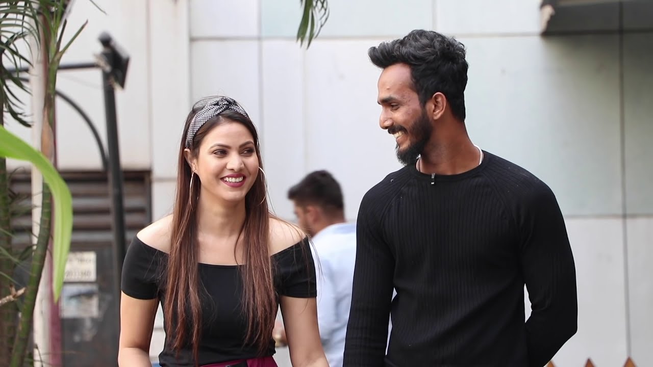 Tum or Mein Sathme COUPLES lagenge😂ft. AJ | Oye It's Prank | Oye It's Uncut