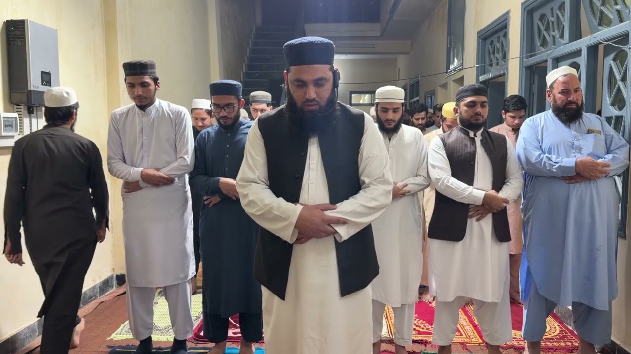 Ramadan Vlog| Taraveeh Mein Khatmul Quran | 26 Ramadan Special | Emotional Recitation