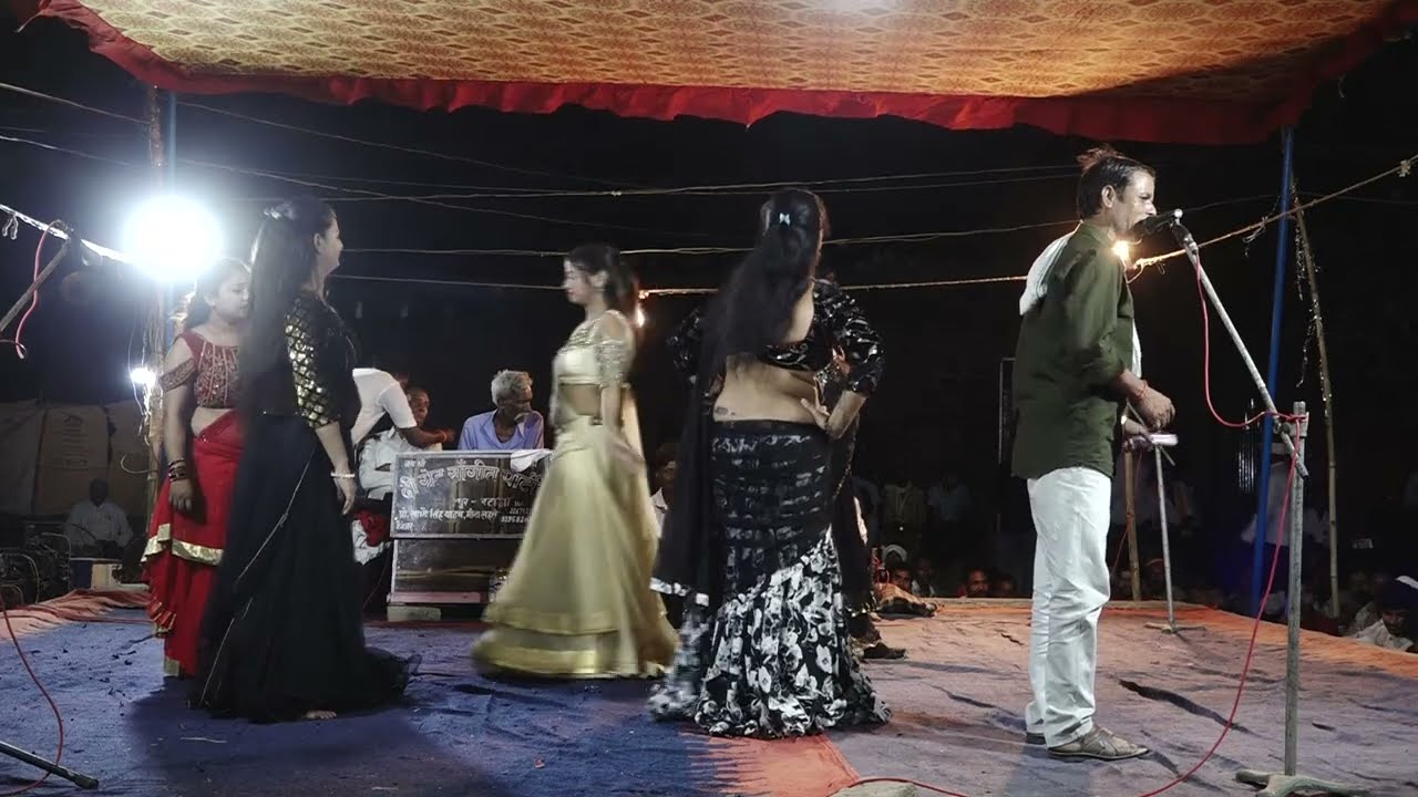 लेडीज़ कलाकार का ड्रान्स जनता हुयी ख़ुश देख कर notanki