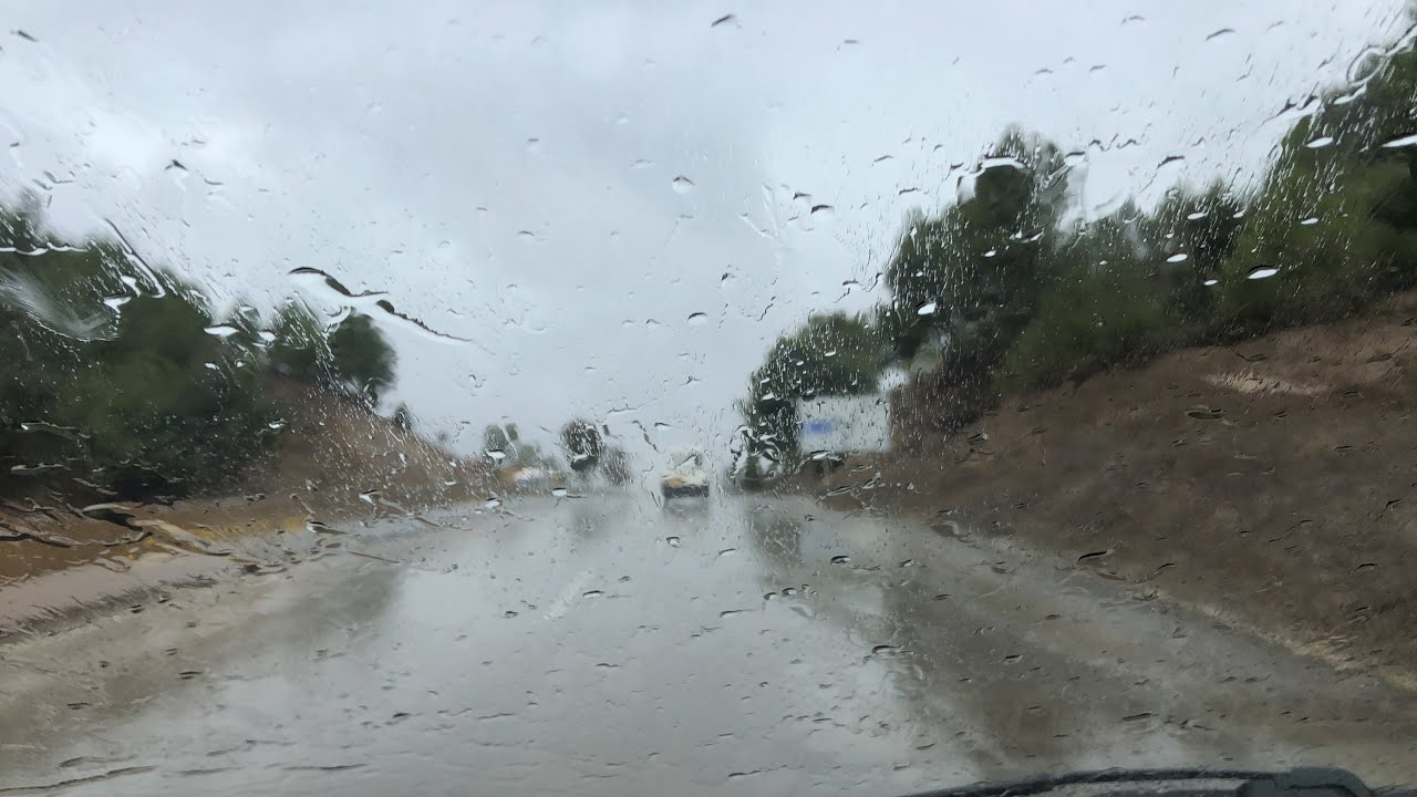 أمطار فيضانية الآن من وزرة المدية